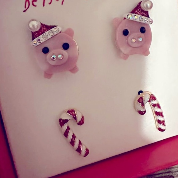 New Betsey Johnson  Winter Stud Studs Set of 4 Earrings - Picture 4 of 11